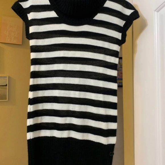 Lot of 3 Size Large Casual Dresses - Picture 5 of 5